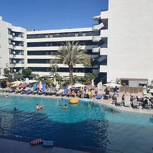 https://luxury-apartment-with-pool-view.in-canary-islands.com