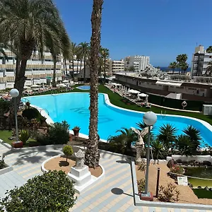 https://estudio-mondrian.in-canary-islands.com